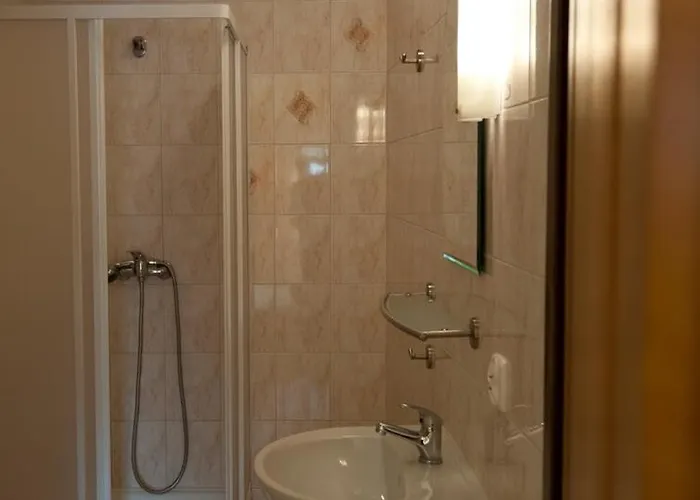 Cesarz Quarto em Acomodações Particulares *