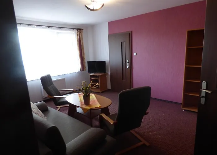 Cesarz Quarto em Acomodações Particulares *